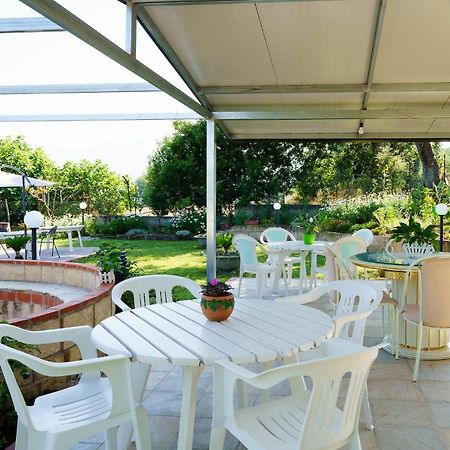 B&B Villa Le Mattine Агрополи Экстерьер фото