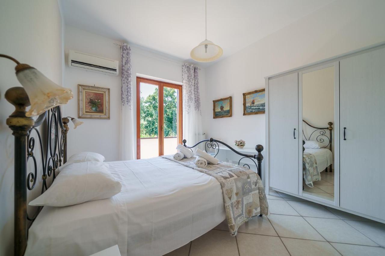 B&B Villa Le Mattine Агрополи Экстерьер фото